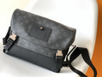 VL Crossbody Bag (21)