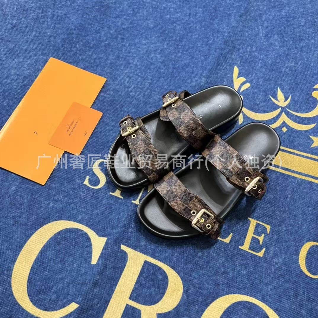 VL Sandals (2)