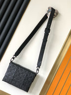 VL Crossbody Bag (21)