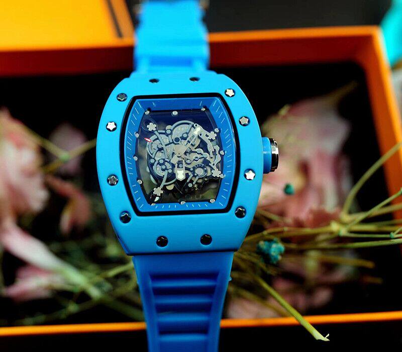 R WATCH (1)