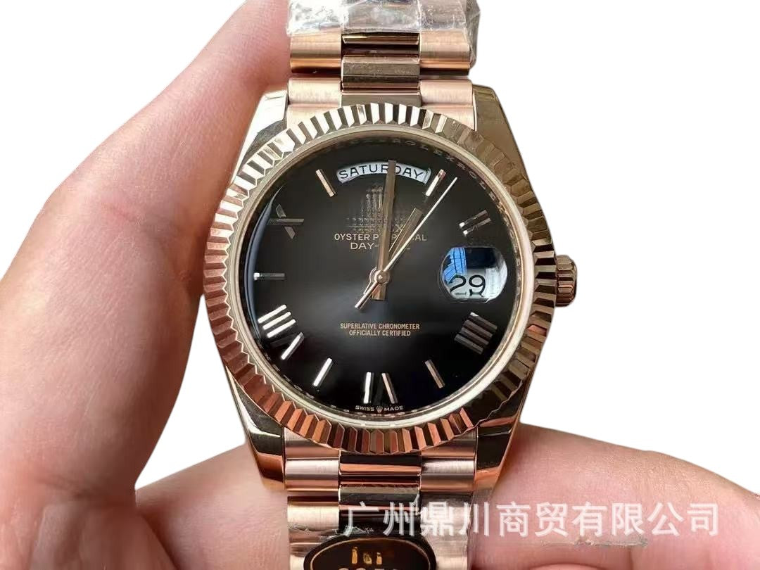 R WATCH (3)