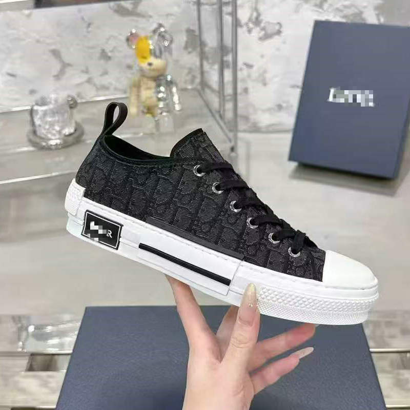 DIO Shoes (8)