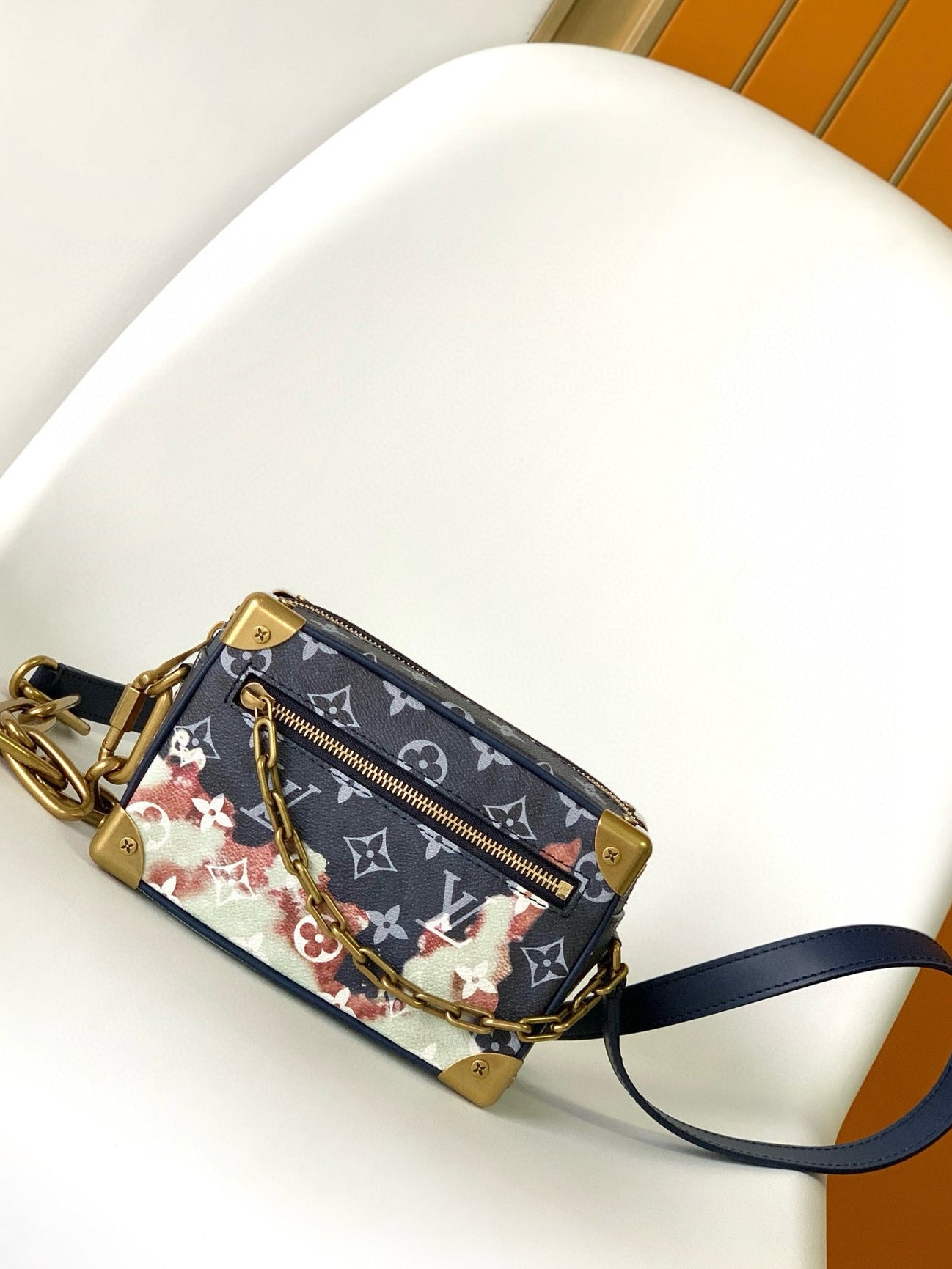 VL Crossbody Bag (21)