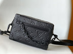 VL Crossbody Bag (21)