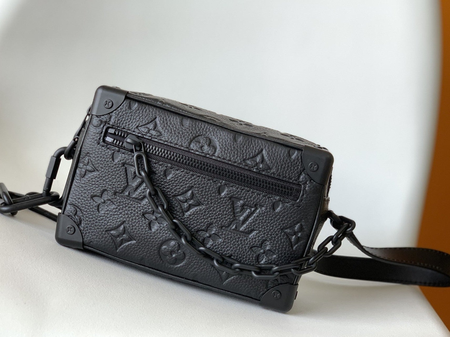 VL Crossbody Bag (21)