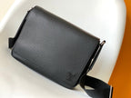 VL Crossbody Bag (21)