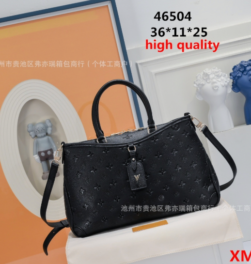 VL Handbags (13) 3