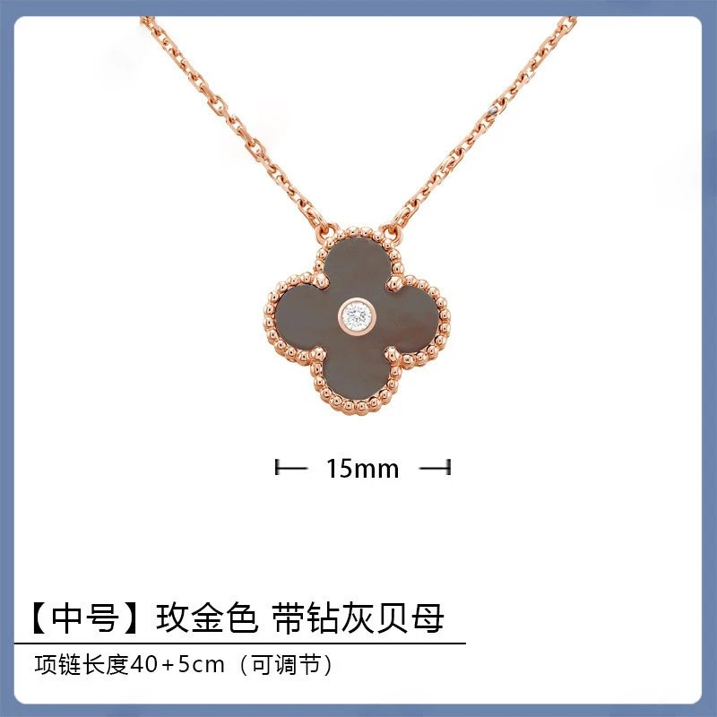 VAN CHE Women's Necklaces