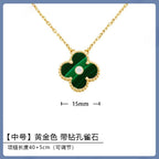 VAN CHE Women's Necklaces
