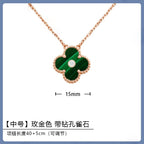VAN CHE Women's Necklaces