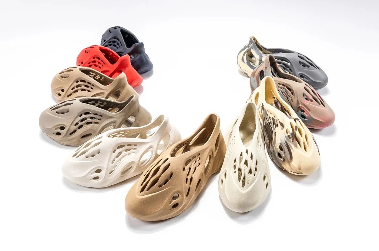 YEE SHOES (3) 2