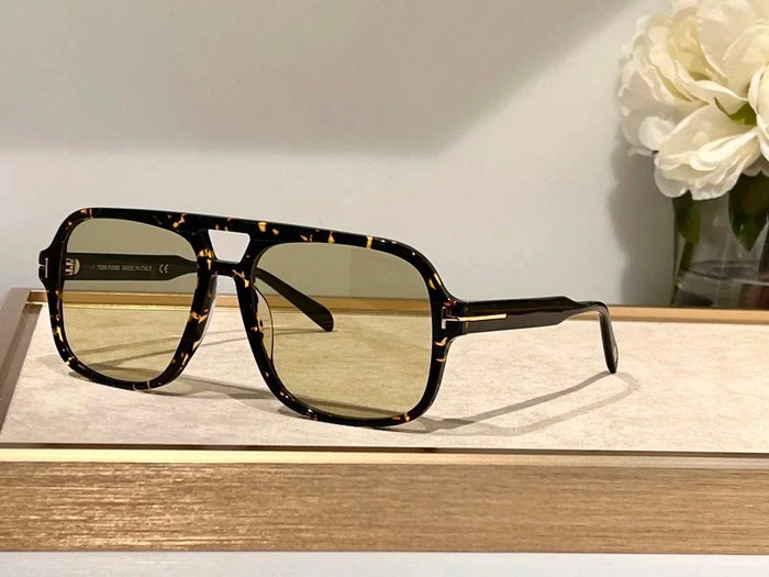TOM SUNGLASSES (1)