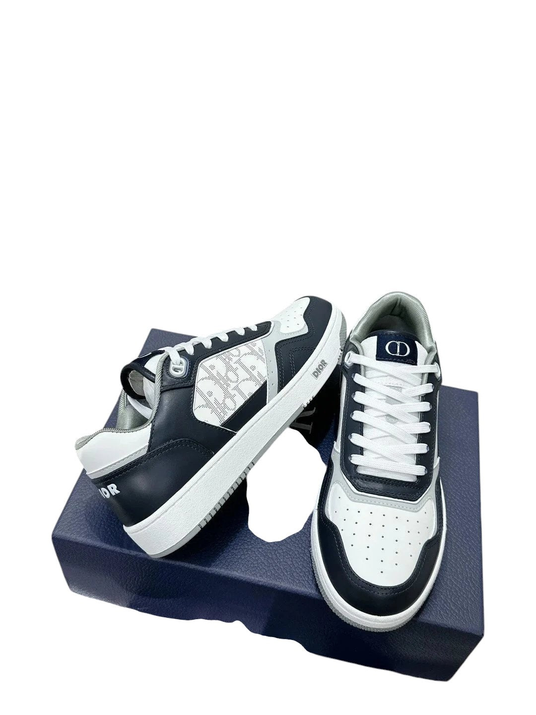 DIO Shoes (1)
