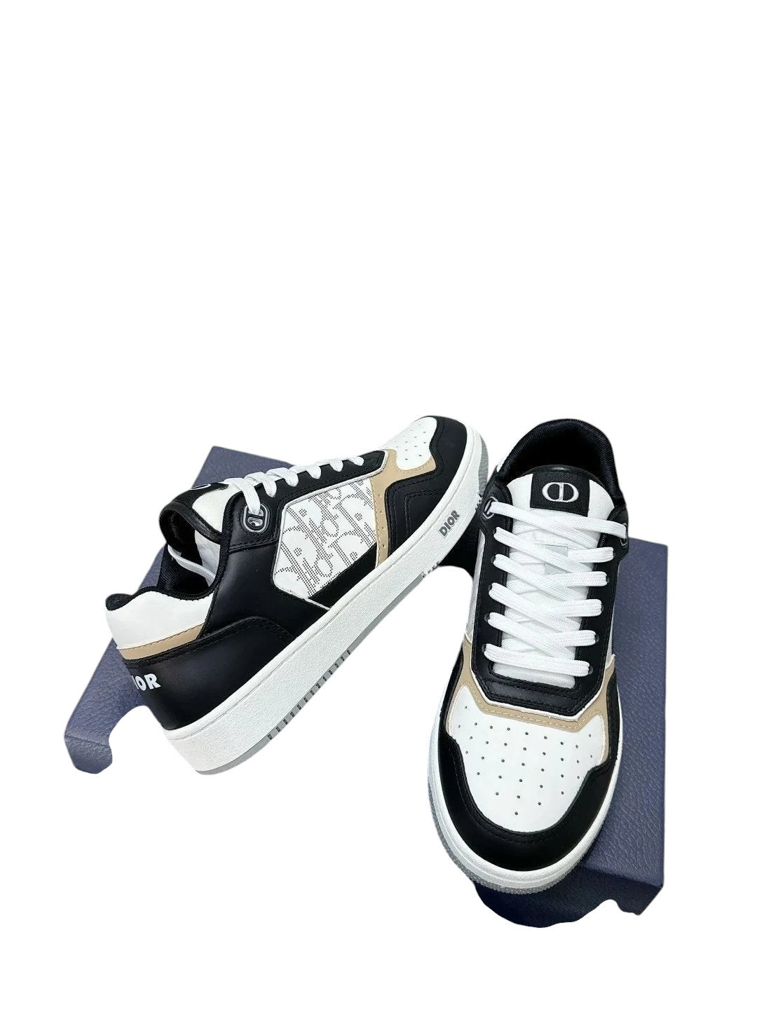 DIO Shoes (1)