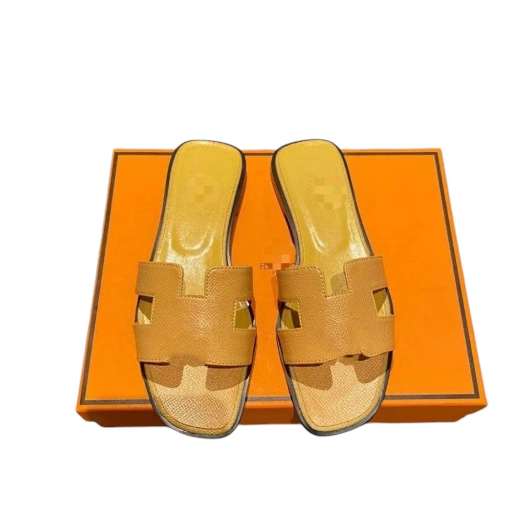 HERM Sandals