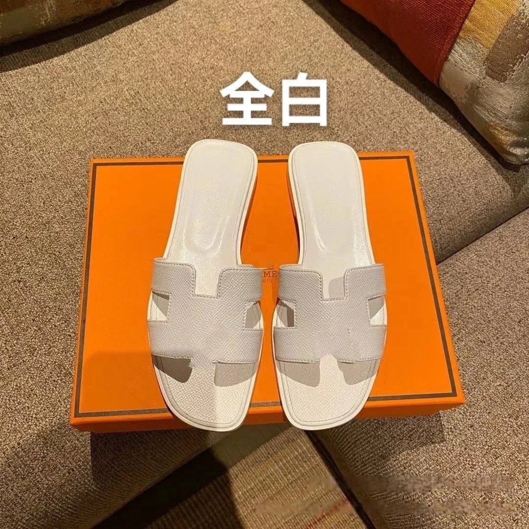 HERM Sandals