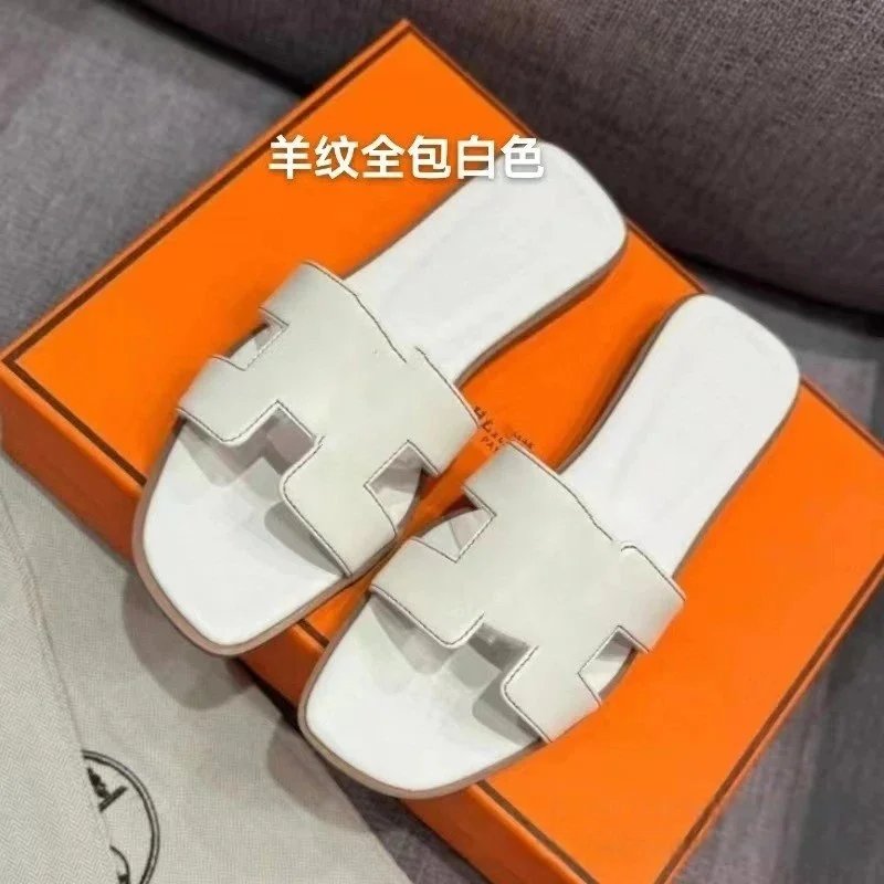 HERM Sandals