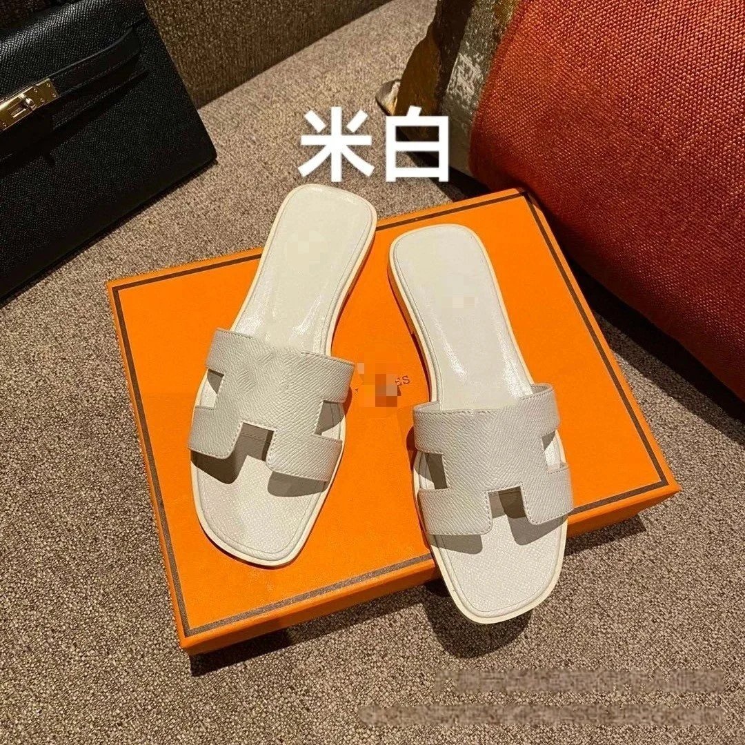 HERM Sandals