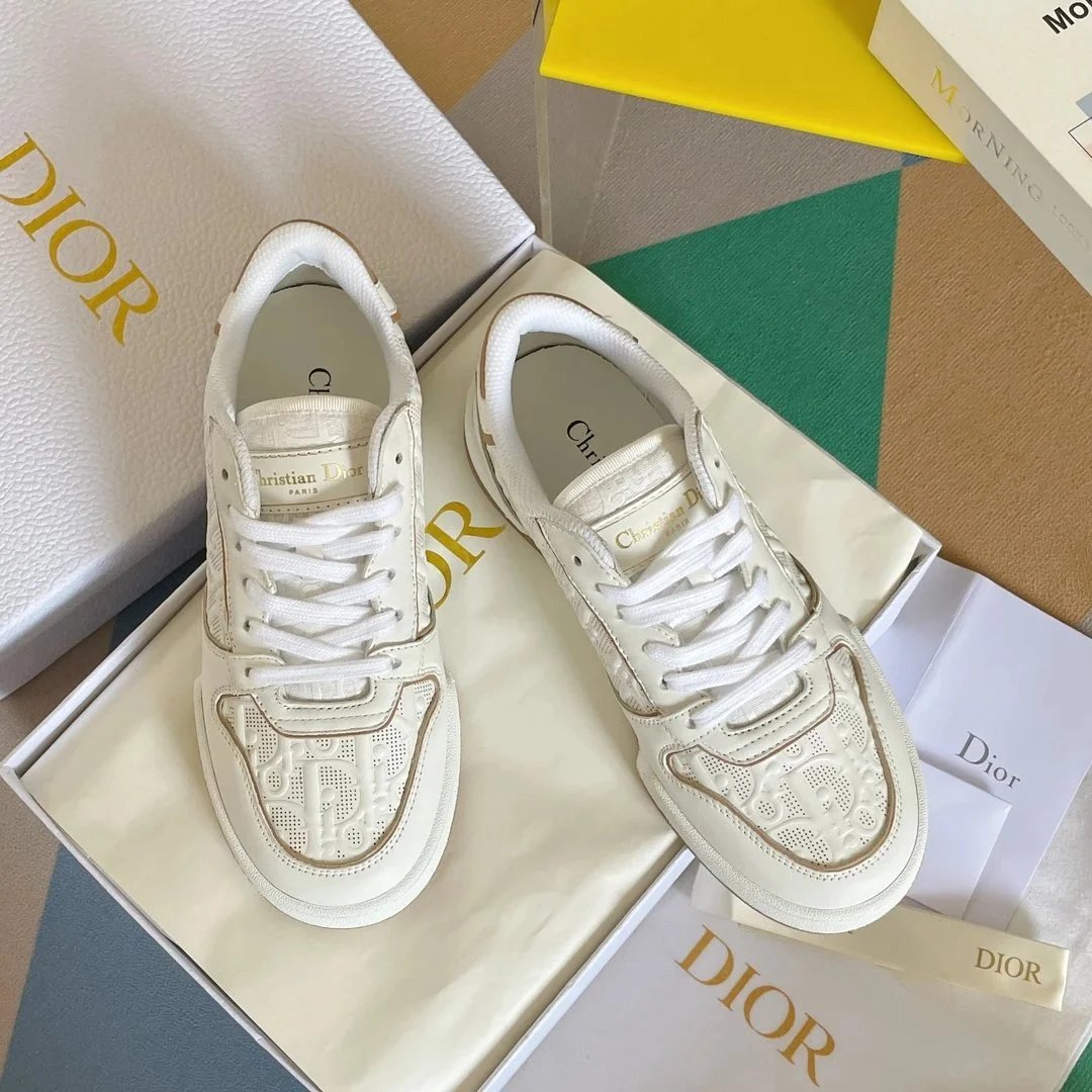 DIO Shoes (3)