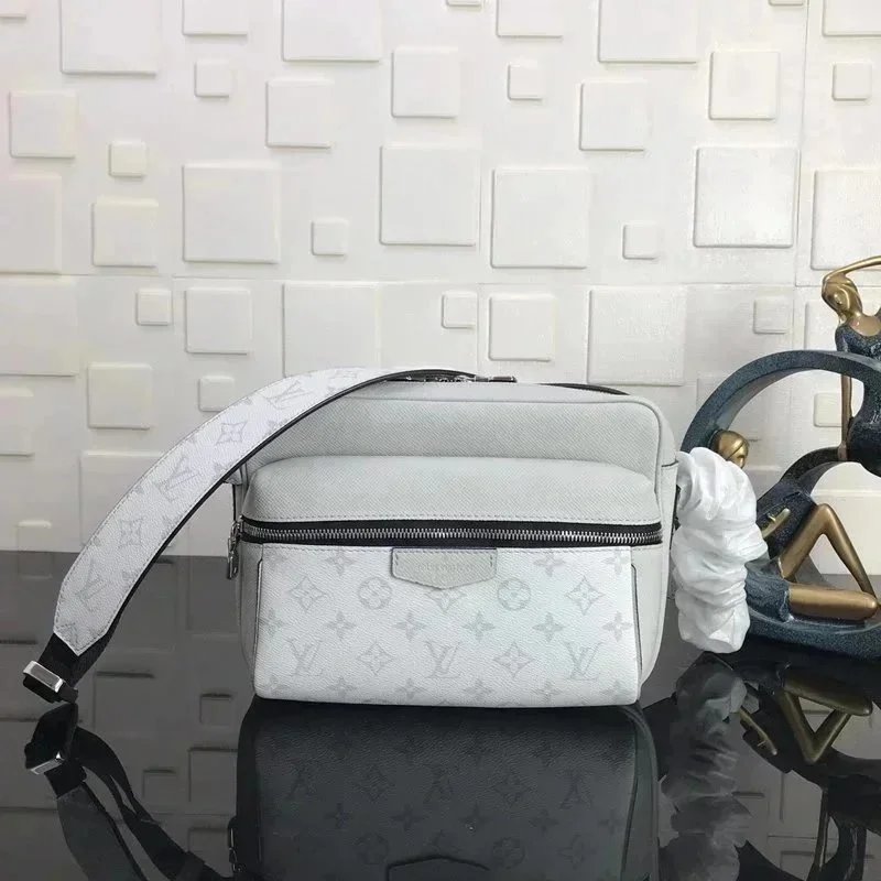 VL Handbags (2) 3