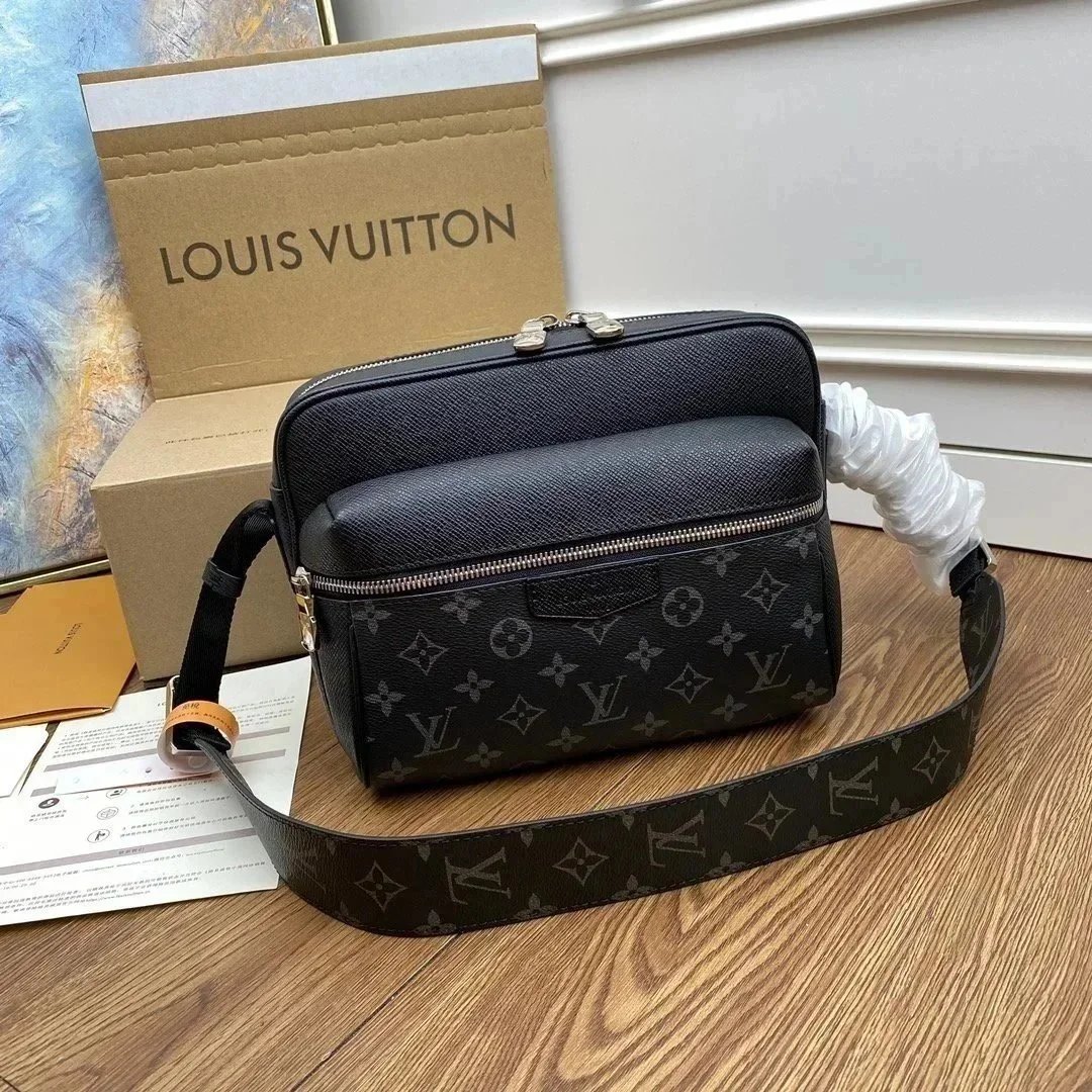 VL Handbags (2) 10