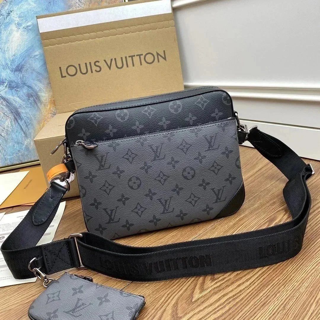 VL Handbags (2) 15
