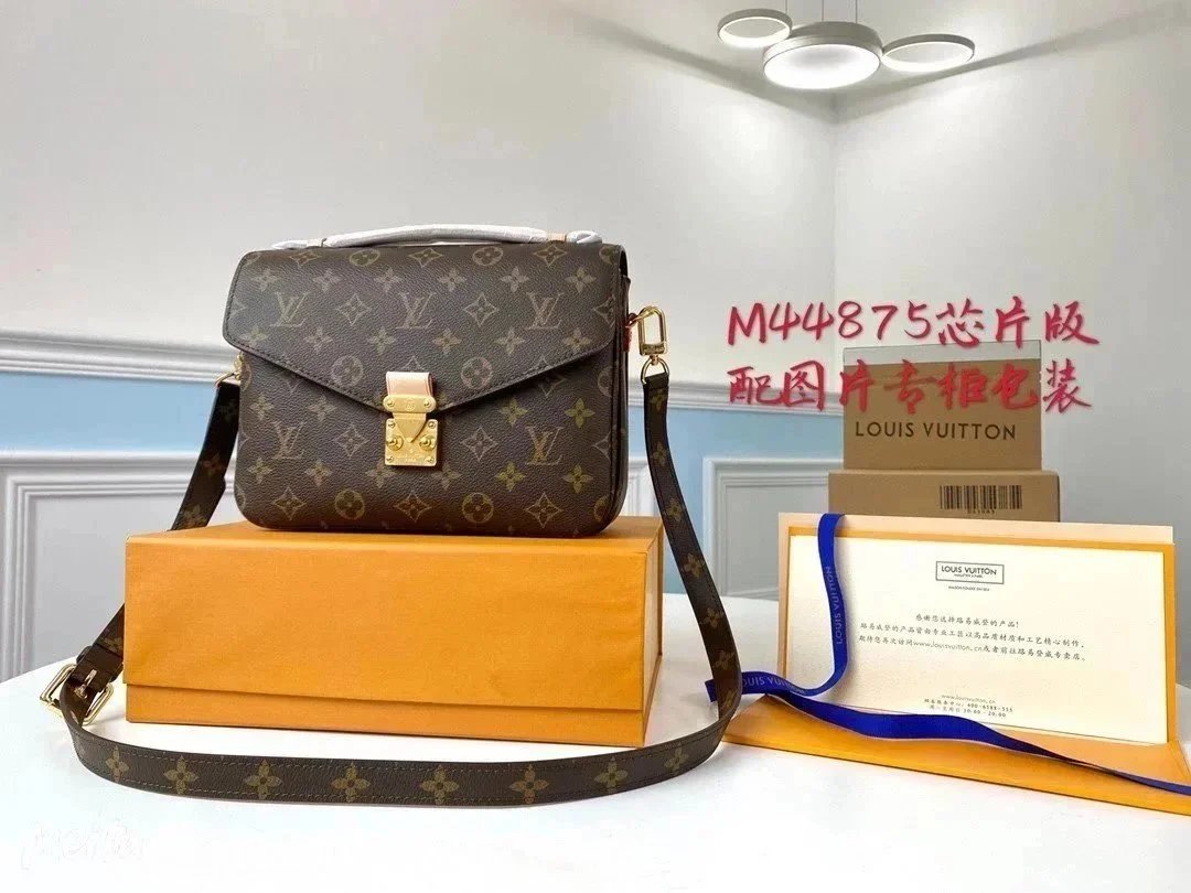 VL Handbags (2)