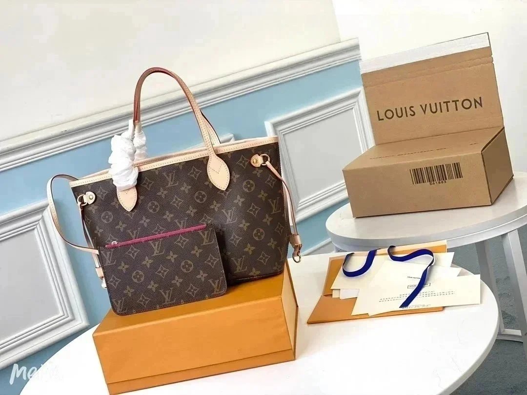 VL Handbags (2) 6