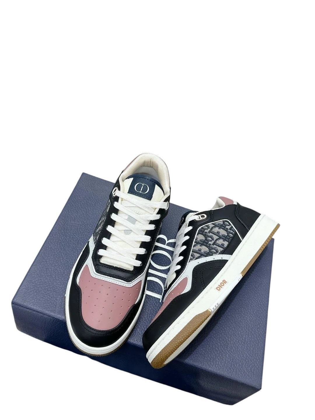 DIO Shoes (1)