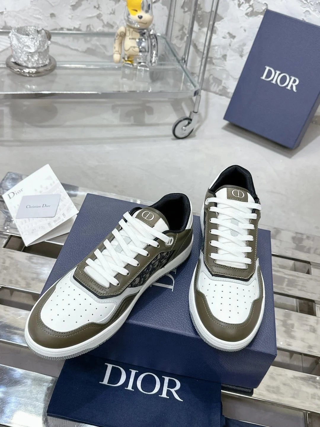 DIO Shoes (1)