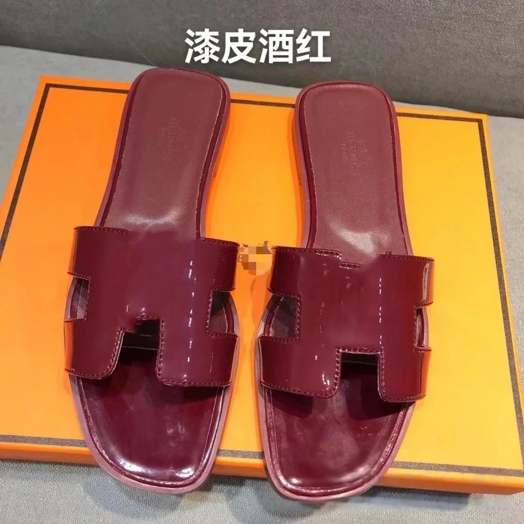 HERM Sandals