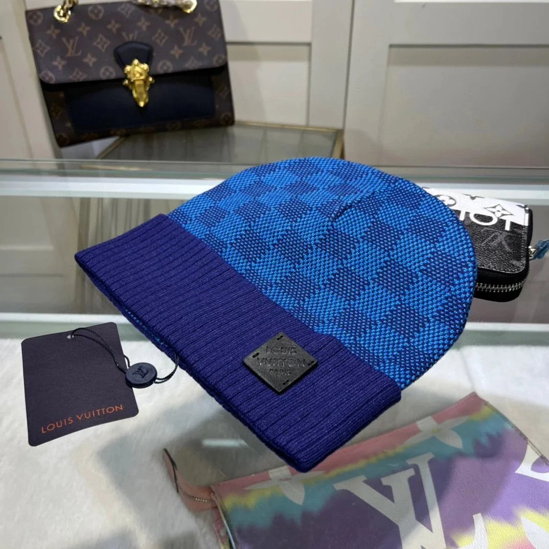 VL Luxury Knitted Beanie