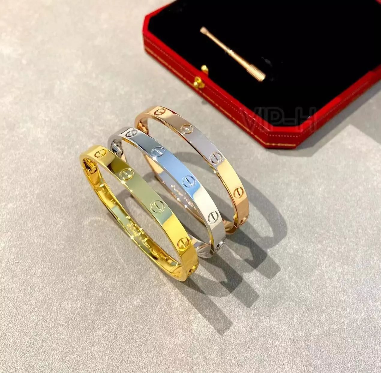 CART Luxury Love Bracelets