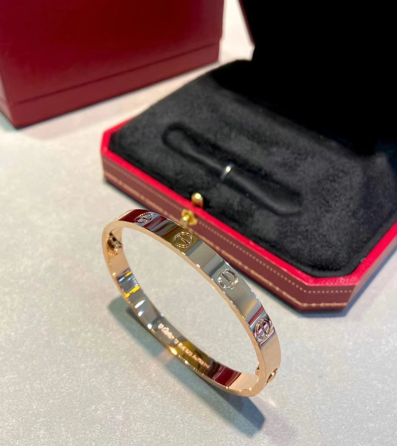 CART Luxury Love Bracelets