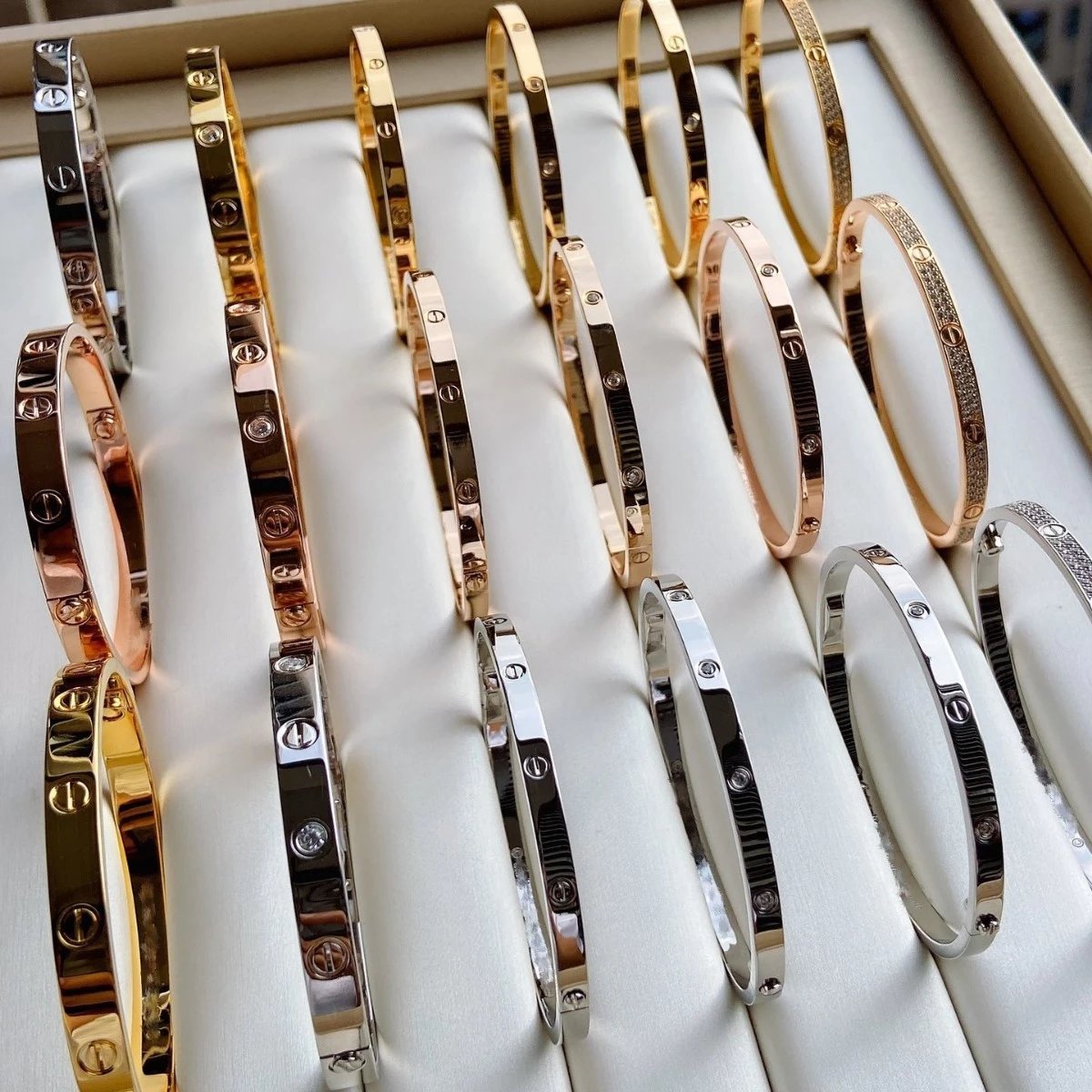 CART Luxury Love Bracelets