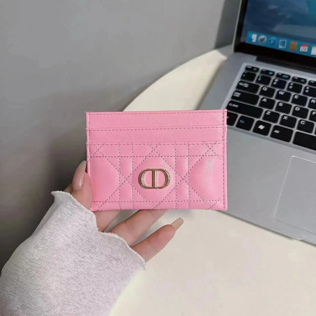 DIO CARDHOLDER (1)