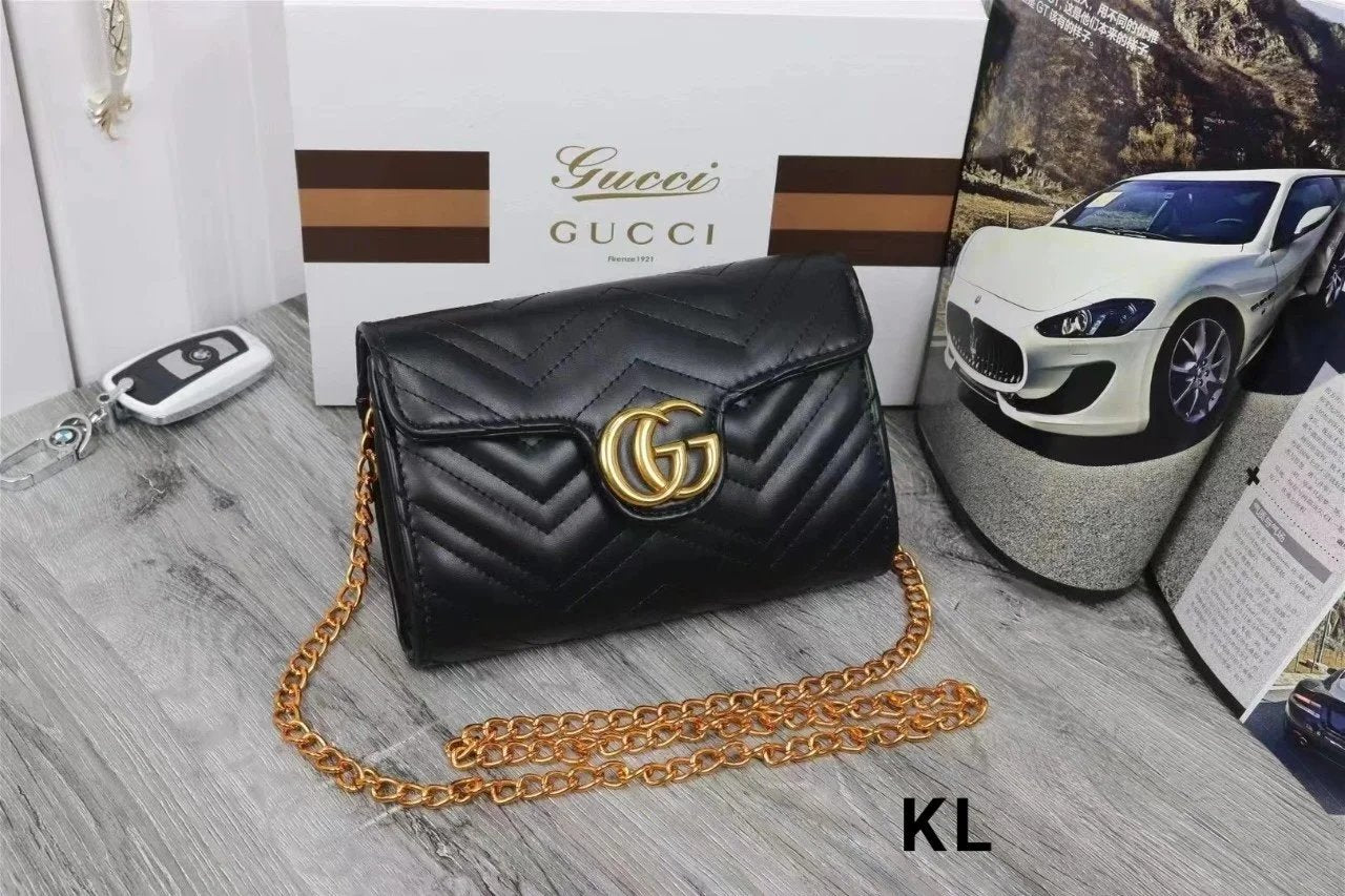 GUC Crossbody Bags (1)