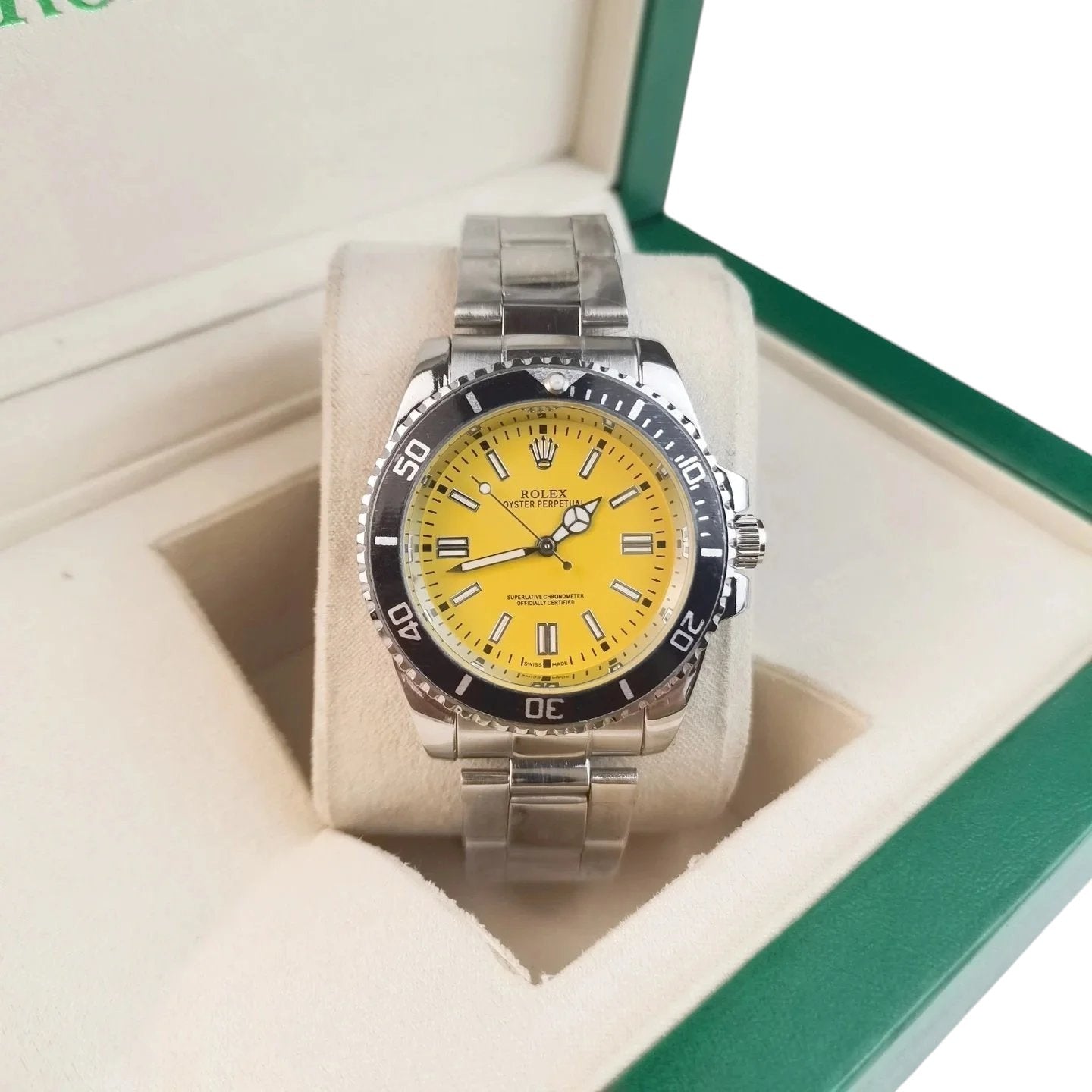 R WATCH (1)
