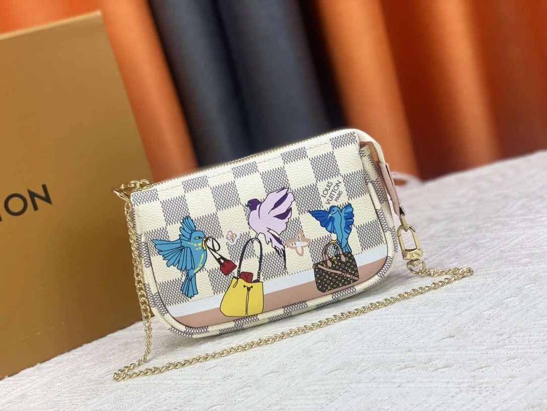 VL Crossbody Bags (7)