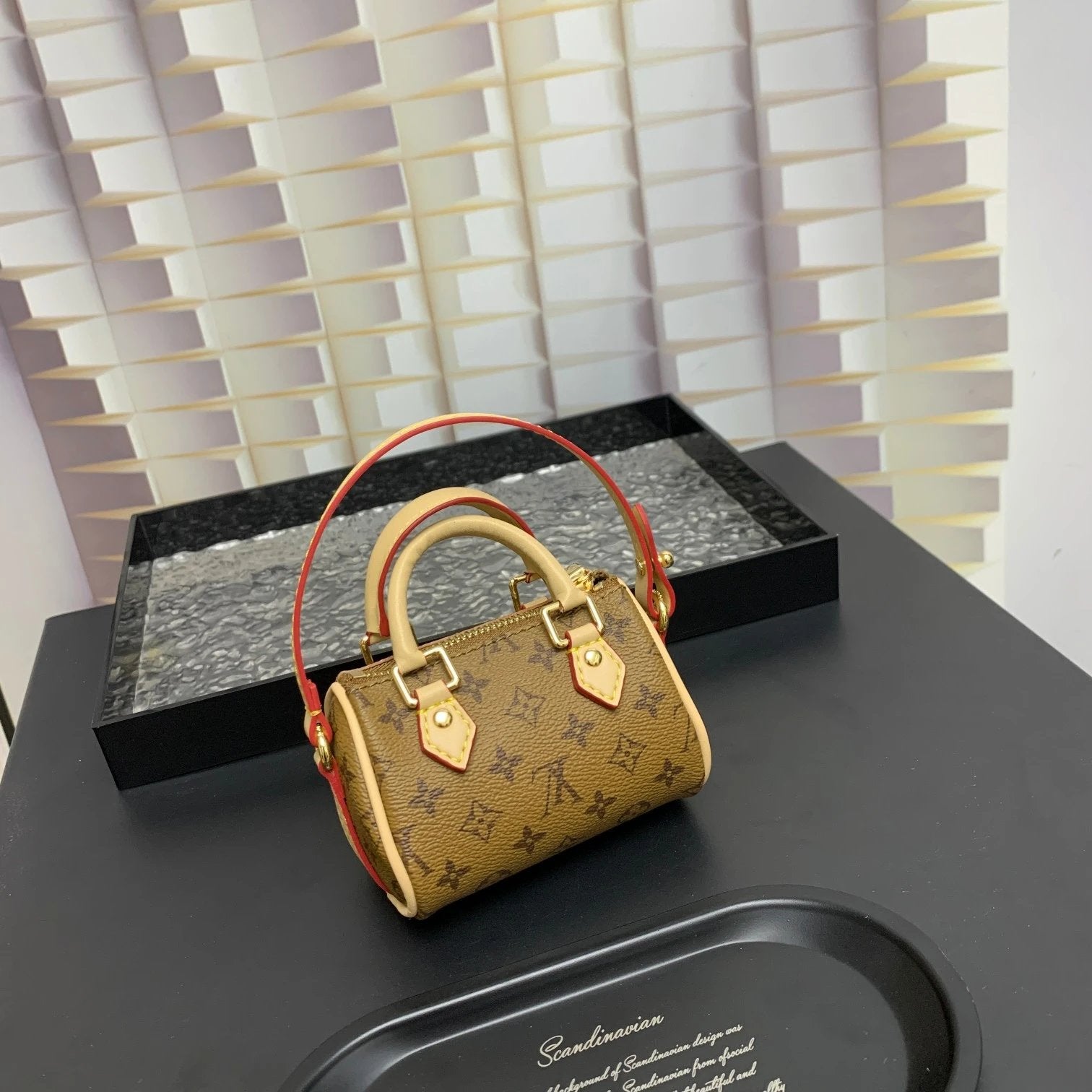 VL Handbags (9)