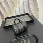 VL Handbags (9)