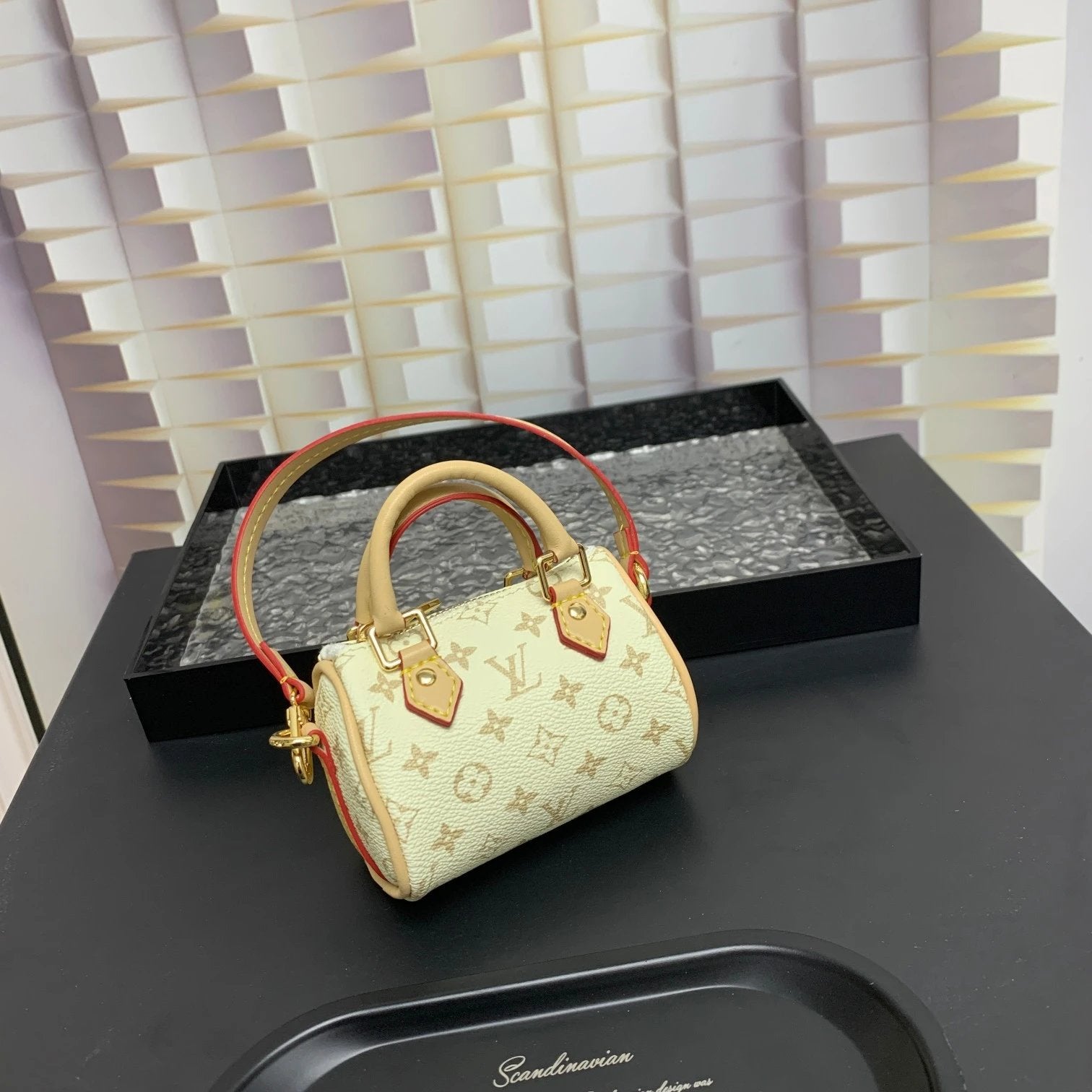 VL Handbags (9)
