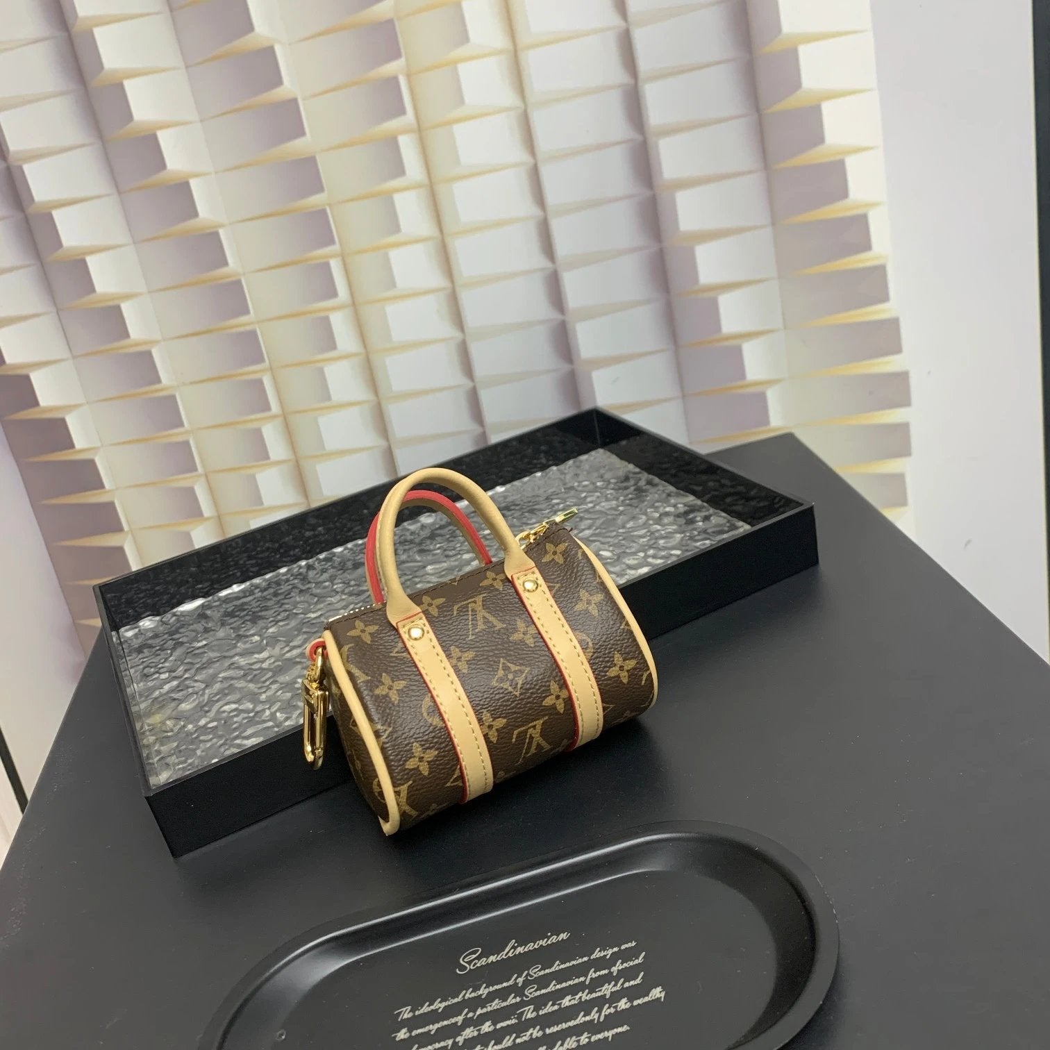 VL Handbags (9)
