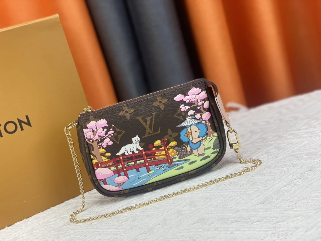 VL Crossbody Bags (7)