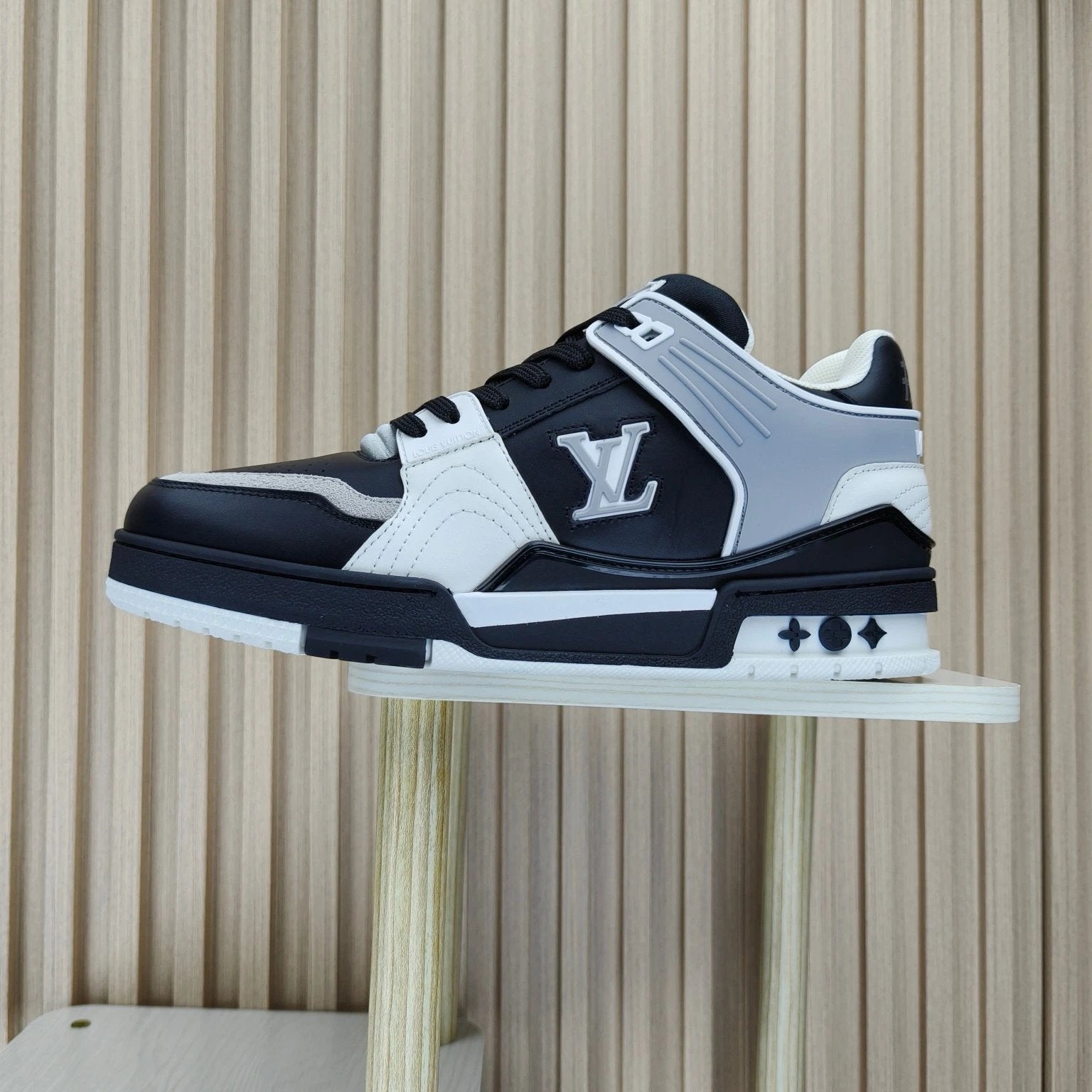VL Shoes (2)