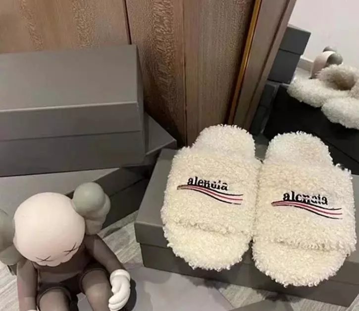 BALENCI Sandals