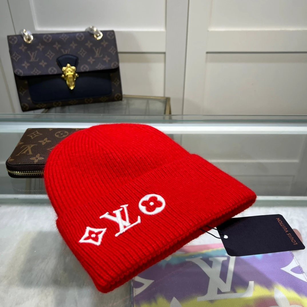 VL Luxury Knitted Beanie