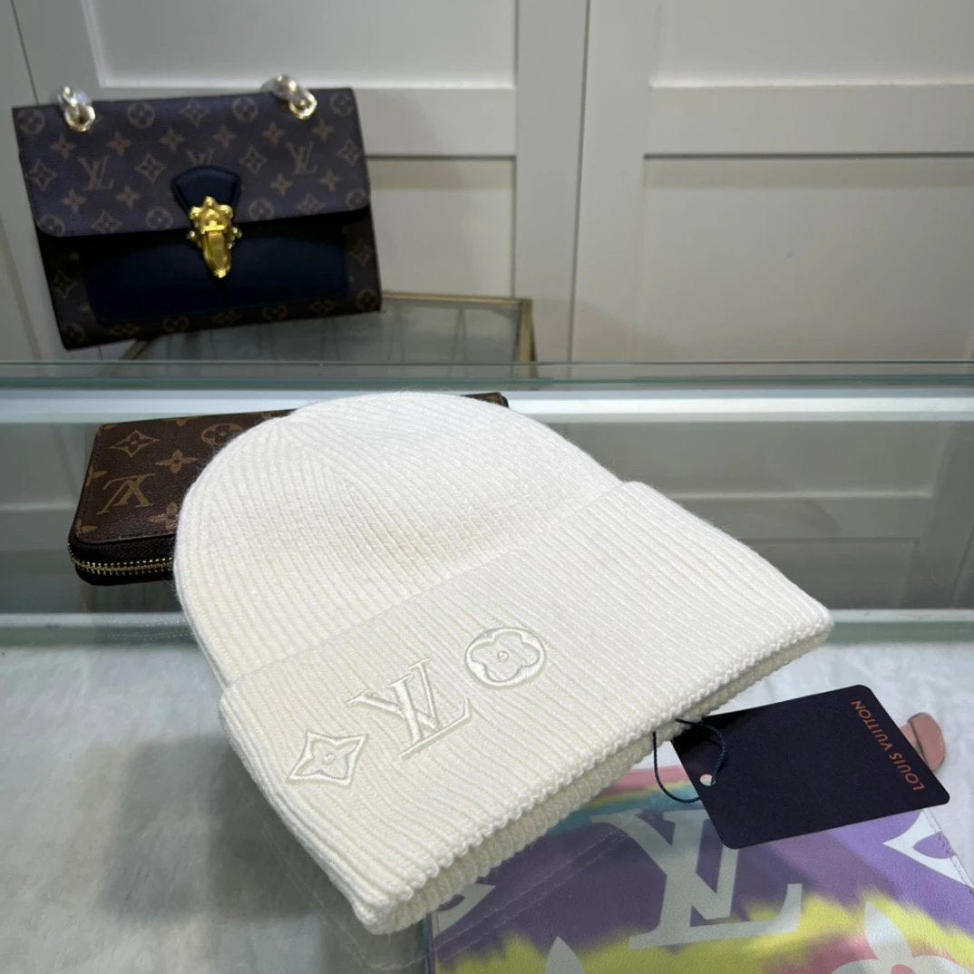 VL Luxury Knitted Beanie