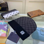 VL Luxury Knitted Beanie