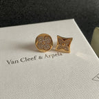 VAN CHE Women's Necklaces
